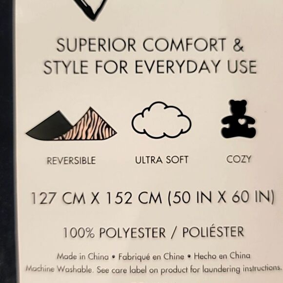 Luv Betsey By Betsey Johnson Reversible Luxe Faux Fur Throw Blanlet-  Black - Picture 5 of 6